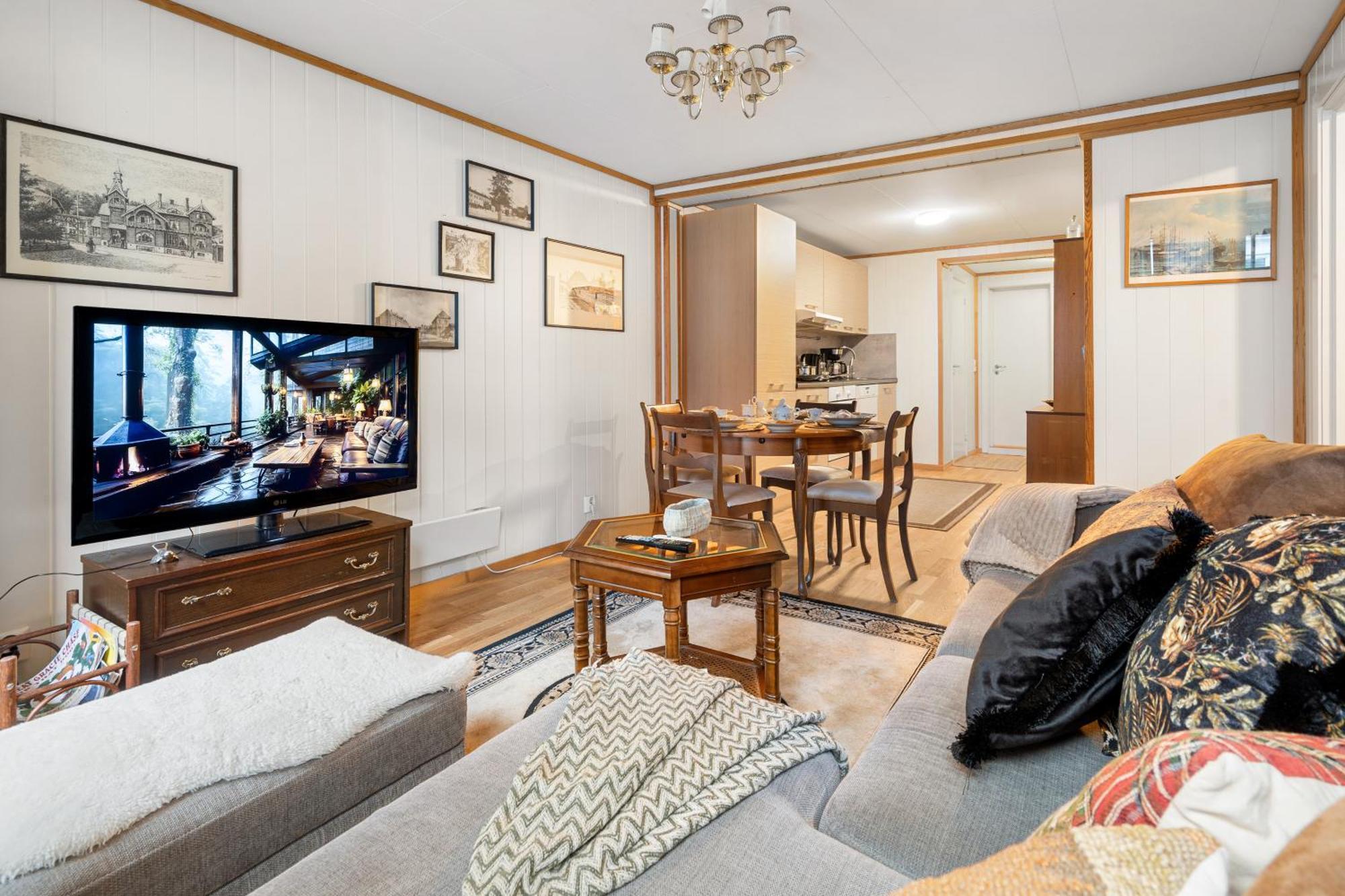 Stylish Vintage Home In The Heart Of The City Trondheim Exterior photo